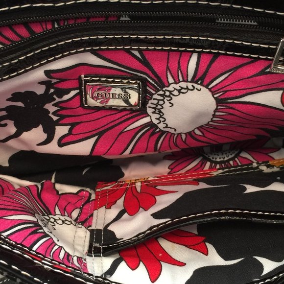 GUESS NWOT SHOULDER BAG/CLUTCH - Picture 4 of 4